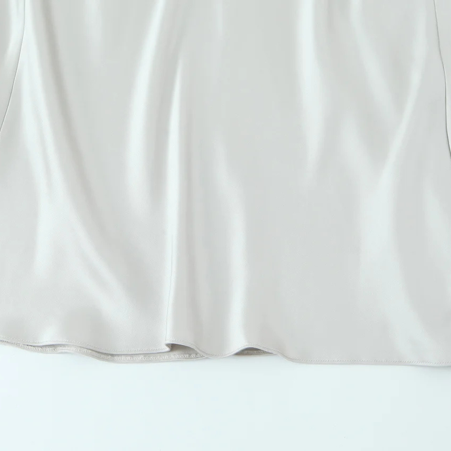 Yara | Vestido Largo Satinado sin Mangas con Espalda Descubierta