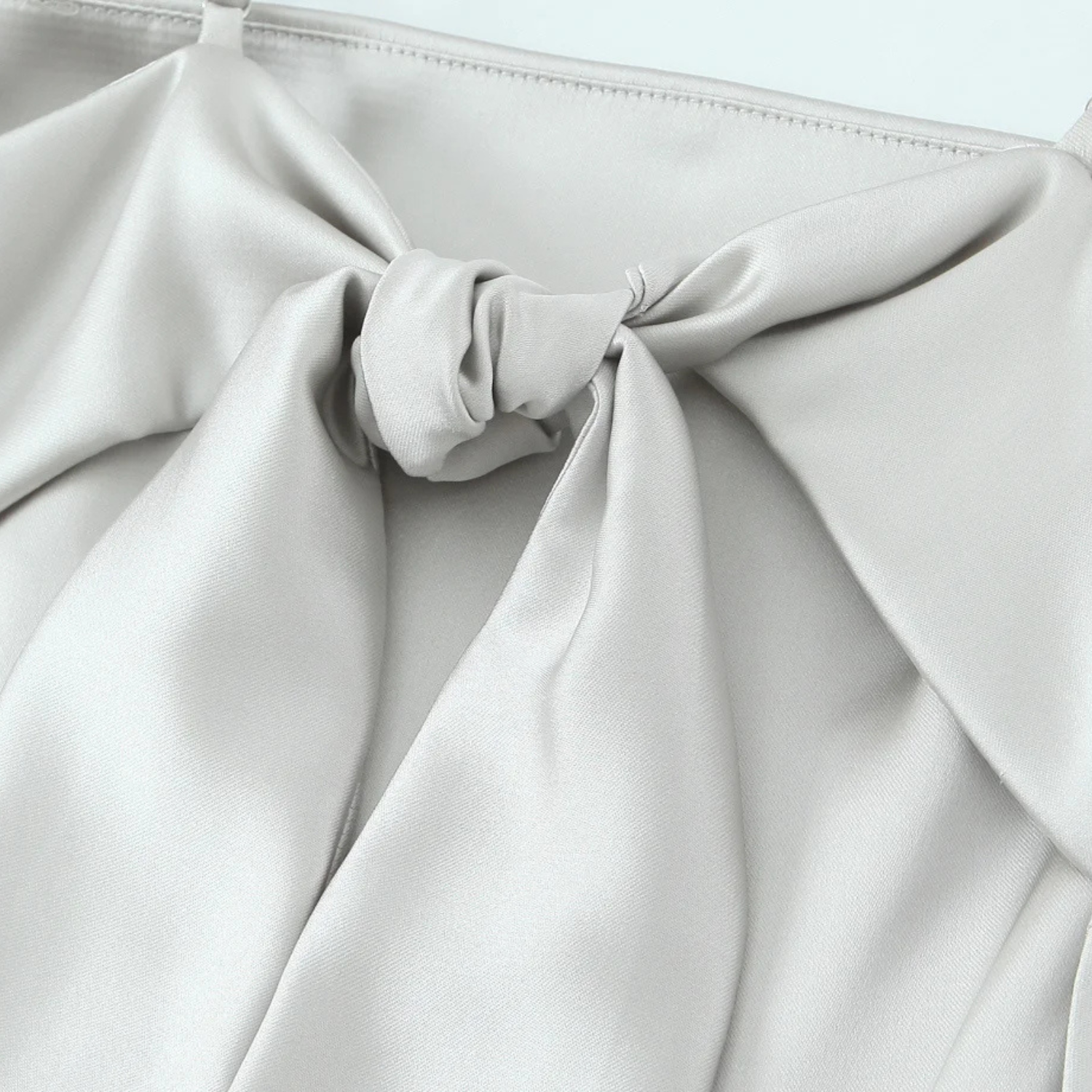 Yara | Vestido Largo Satinado sin Mangas con Espalda Descubierta